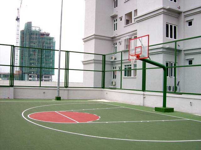 Bayswater condominium's 1 basketball court
